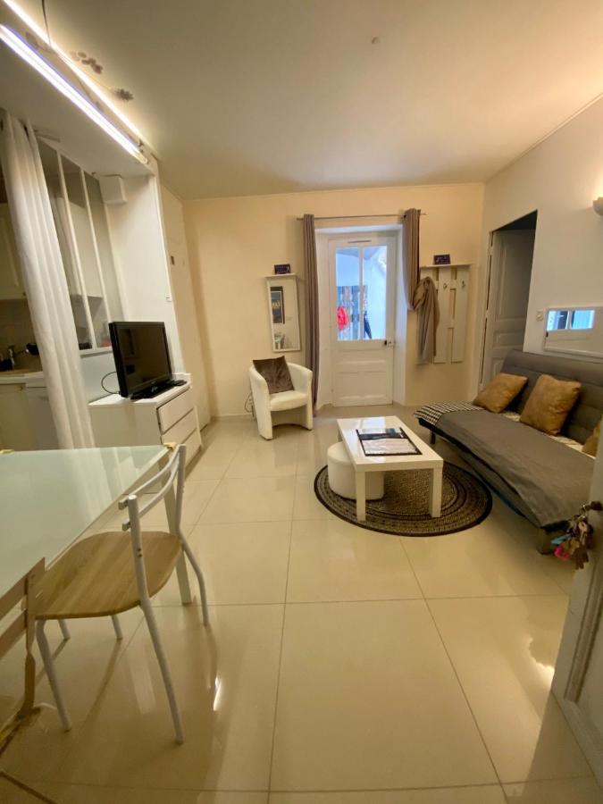 Appartement 2 Chambres - Suquet, Terrasse Et Parking Cannes Exterior photo