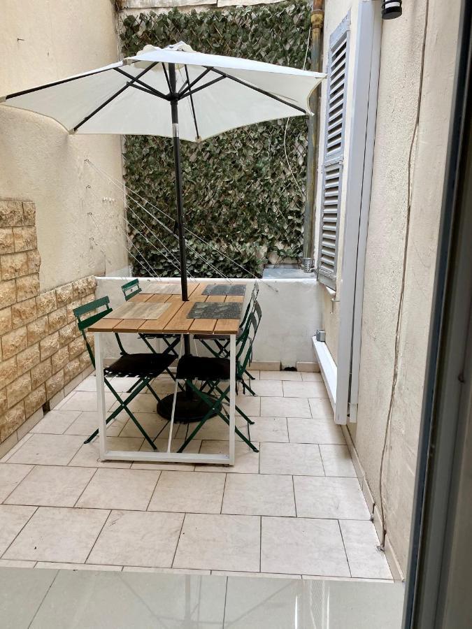 Appartement 2 Chambres - Suquet, Terrasse Et Parking Cannes Exterior photo